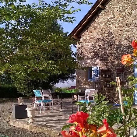 Gite De La Maison Bleue Mirandol-Bourgnounac Exterior foto
